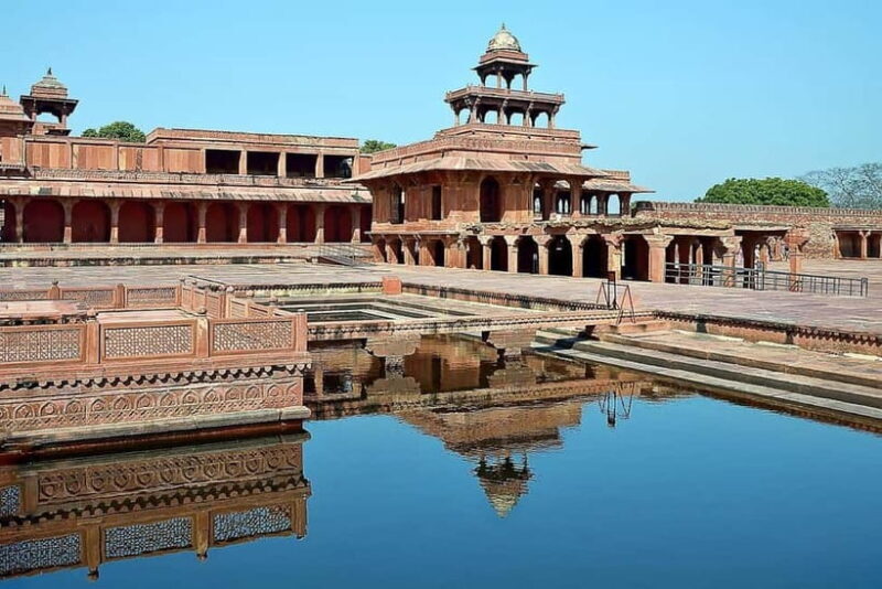 From Delhi or Agra: Taj Mahal and Fatehpur Sikri Guided Tour - A Closer Look at the Tour Experience