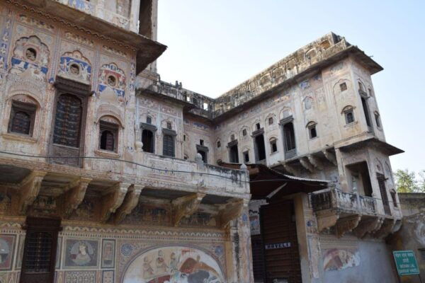 From Delhi: Overnight Guided Tour of Mandawa by Car - Background