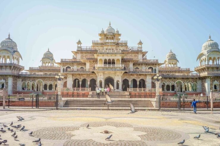 From Delhi: Overnight Jaipur Tour (Pink City of Rajasthan) - Multilingual Tour Guide Services