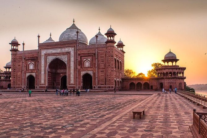 From Delhi: Private 2 Days Taj Mahal Sunrise & Sunset Tour - Price