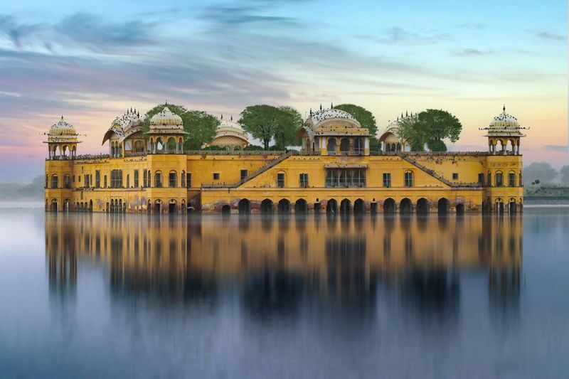 From Delhi: Private 3-Day Golden Triangle Luxury Tour - Jaipur’s forts, palace, and Pink City views