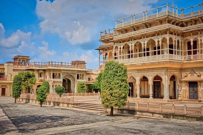 From Delhi: Private Amer Fort and Jaipur City Tour - Tour Highlights and Itinerary
