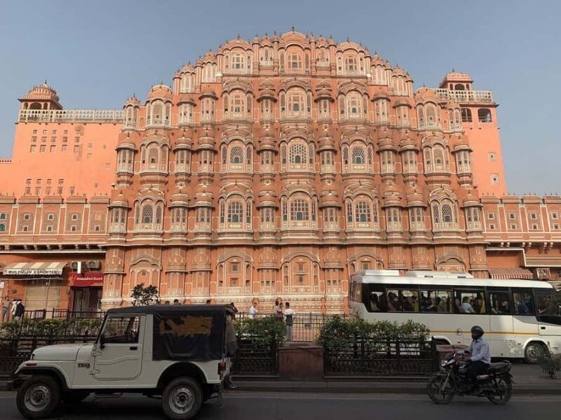 From Delhi: Private Day Tour to Jaipur with 5-star Lunch - Lunch: Indulge in Rajasthani Flavors