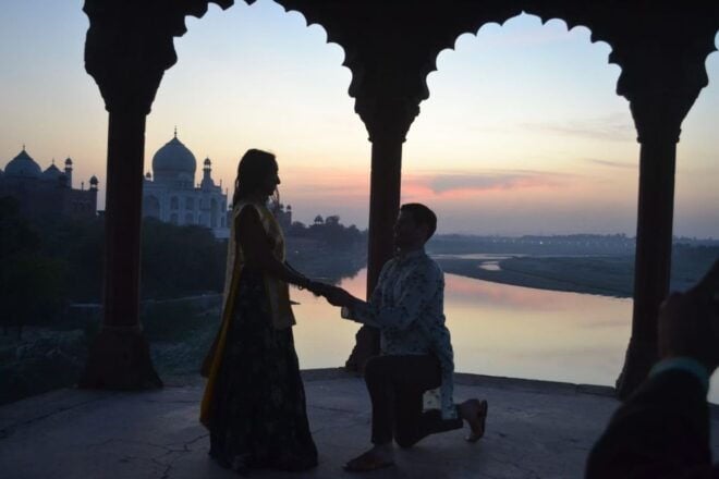 From Delhi: Private Same Day Agra Trip by Luxury Car - Tour Highlights and City Location