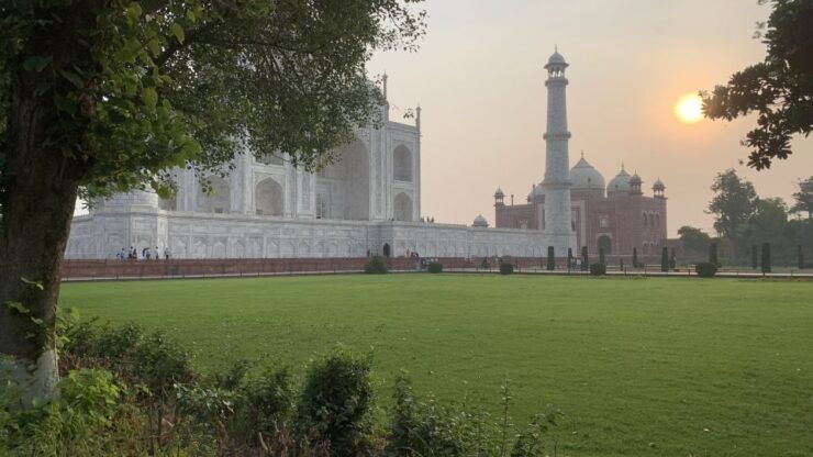 From Delhi: Private Sunrise Taj Mahal Tour - Tour Details