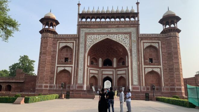 From Delhi: Private Sunrise Taj Mahal Tour - Experience Highlights