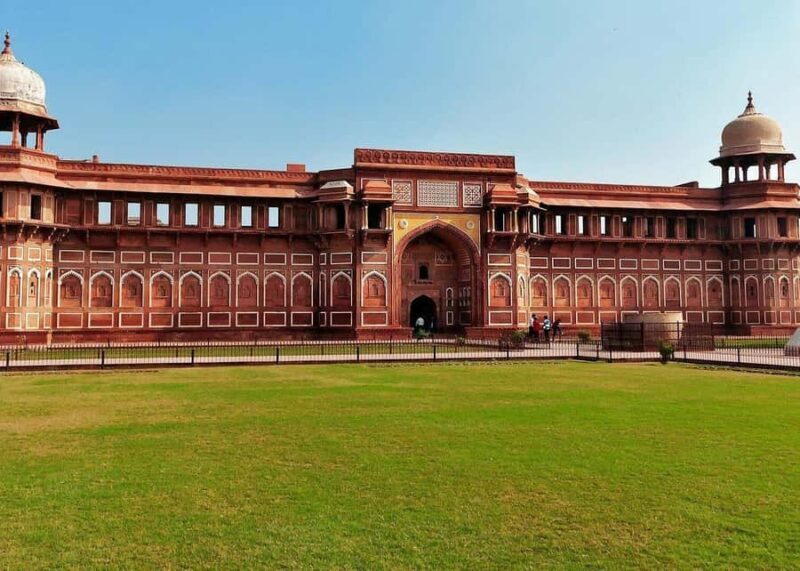 From Delhi: Private Taj Mahal & Agra Day Trip with 5* Lunch - Good To Know  