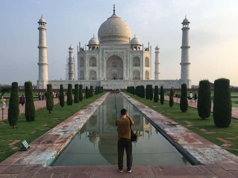 From Delhi: Private Taj Mahal Agra & Fatehpur Sikri Day Tour - A Deep Dive into the Experience
