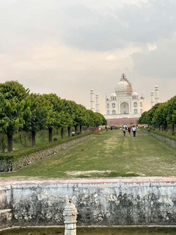 From Delhi: Private Taj Mahal, Agra Fort & Baby Taj Day Tour - Overall Value and Experience