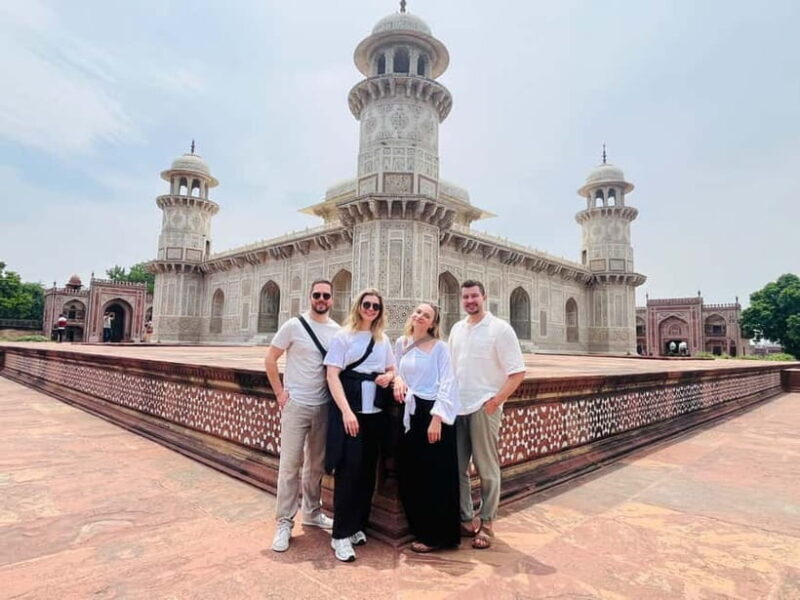 From Delhi: Private Taj Mahal, Agra Fort & Baby Taj Day Trip - Visiting the Taj Mahal