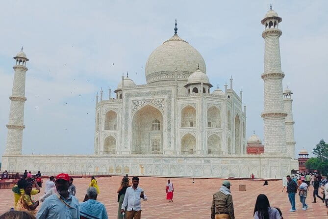 From Delhi Private Taj Mahal and Agra Day Trip by Gatimaan Train - Exploring the Delhi to Agra Day Trip by Gatimaan Train: An Honest Review
