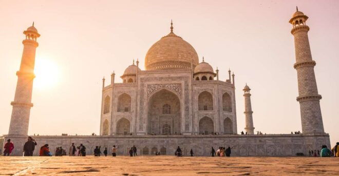 From Delhi: Private Taj Mahal and Agra Fort Tour by Car - Experience