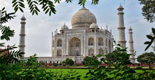 From Delhi: Private Taj Mahal and Fatehpur Sikri Fort By Car - The Sum Up