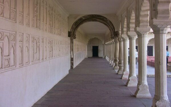 From Delhi : Private Taj Mahal Day Tour All Inclusive - Common Questions