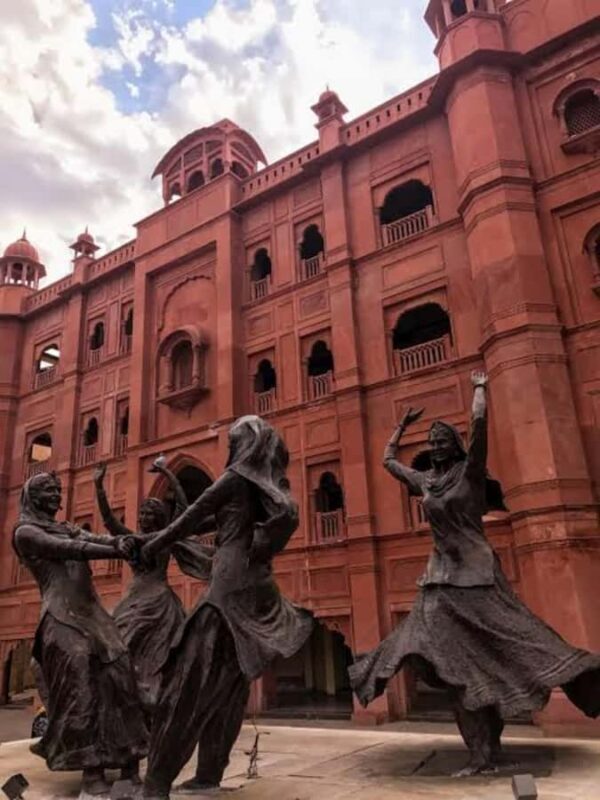 From Delhi: Private Taj Mahal tour with popular guide - Final Verdict