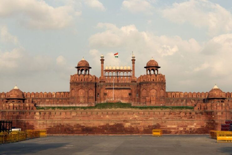 From Delhi: Red Fort Jama Masjid With Shopping - Activity Description