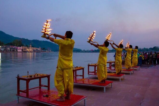 From Delhi : Rishikesh and Haridwar Day Tour - Rishikesh: Gateway to the Himalayas