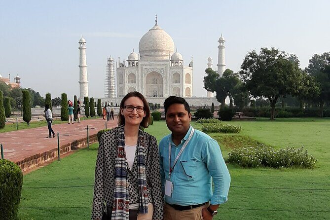 From Delhi Same Day Agra & Fatehpur Sikri Tour by Car - FAQs