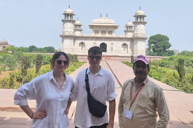From Delhi: Same Day Taj Mahal, Agra Tour By Car with Option - FAQ