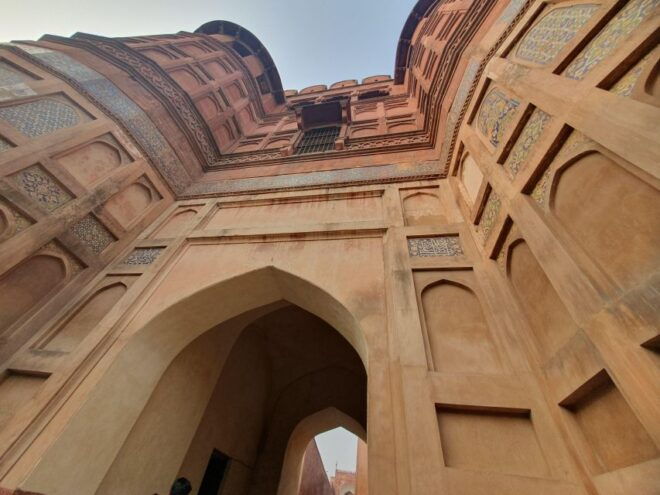 From Delhi: Same Day Taj Mahal Agra Tour by Gatimaan Express - Detailed Tour Itinerary