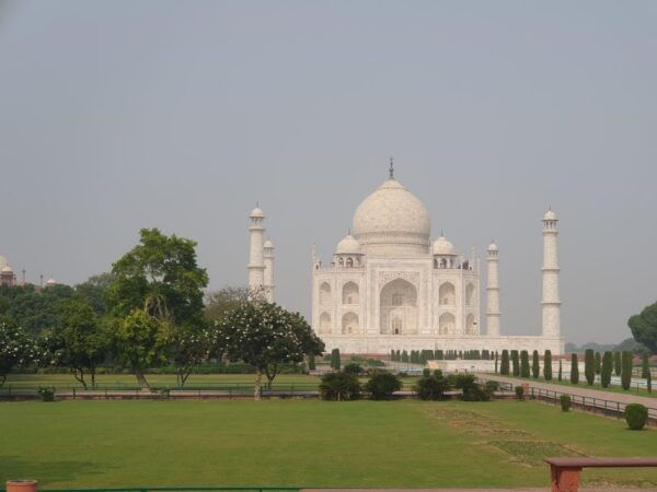 From Delhi: Same Day Taj Mahal Agra Tour by Gatimaan Express - Customer Reviews and Recommendations