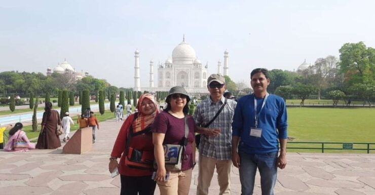 From Delhi : Same Day Taj Mahal Tour By Car - Tour Details