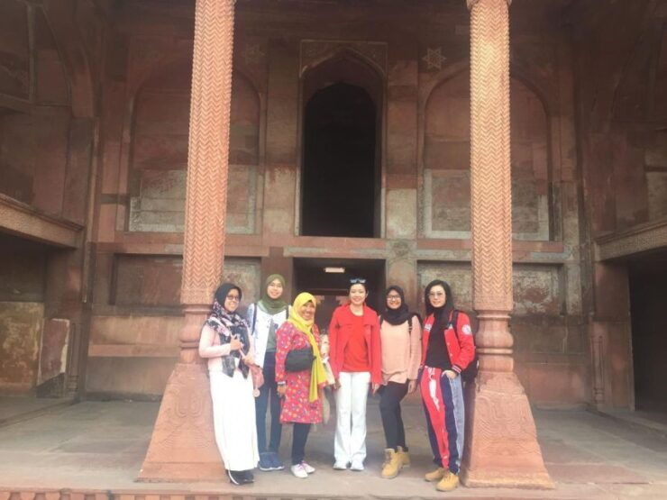 From Delhi: Same Day Taj Mahal Tour by Car With Chauffeur - Tour Itinerary