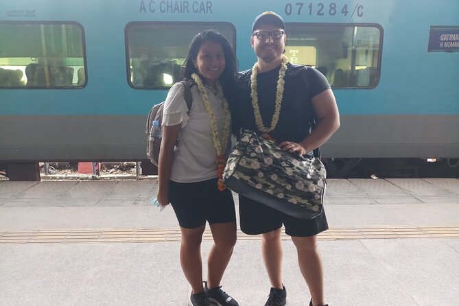 From Delhi : Same Day Taj Mahal Tour by Indias Fastest Train - Train Journey