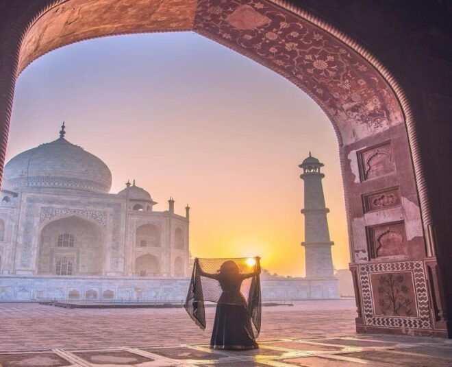 From Delhi:- Sunrise Taj Mahal, Agra Fort & Baby Taj Tour - Highlights