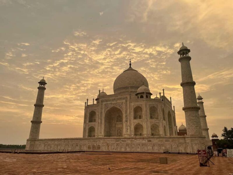 From Delhi Sunrise Taj Mahal & Agra Tour By Private Car - Returning to Delhi