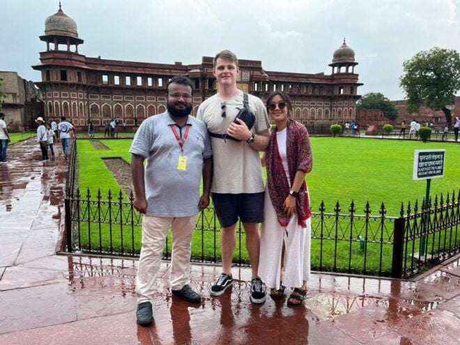 From Delhi: Sunrise Taj Mahal & Agra Tour by Private Car - Experience