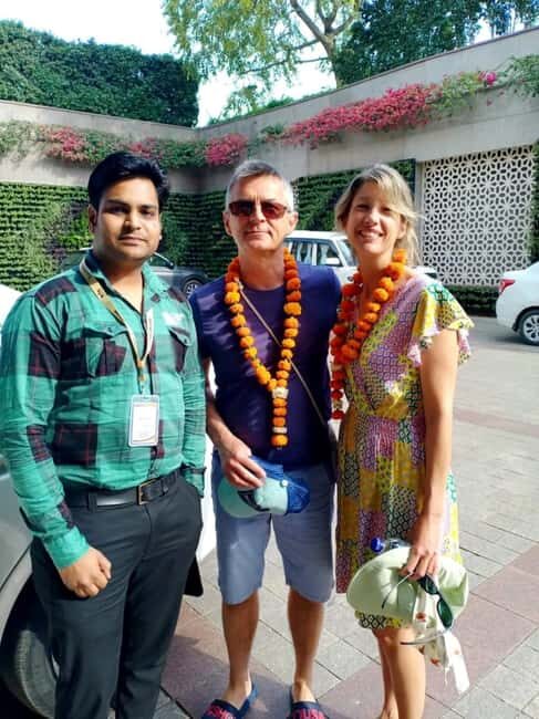 From Delhi: Sunrise Taj Mahal & Agra Tour with 5-Star Meal - Ending the Journey: Comfortable Return to Delhi