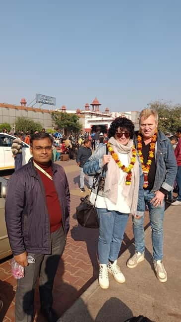 From Delhi: Taj Mahal Agra Day Tour by Super-fast Train - FAQ