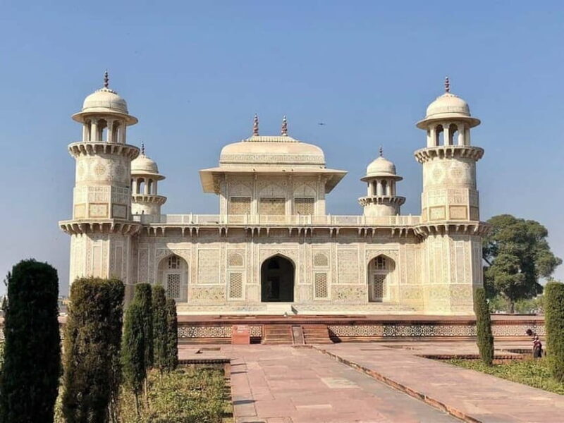 From Delhi: Taj Mahal & Agra Day Trip with Fatehpur Sikri - FAQs