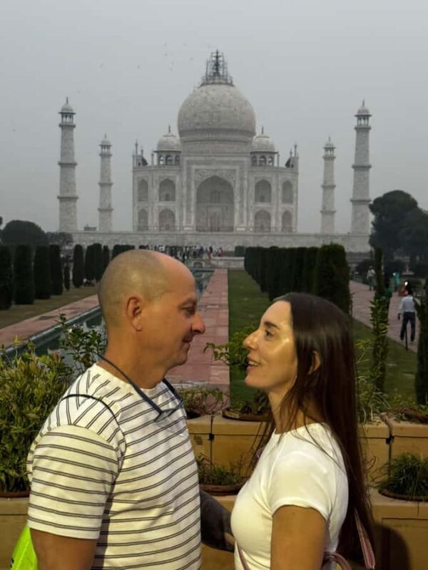 From Delhi: Taj Mahal & Agra Fort Day Tour with 5* Breakfast - A Luxurious 5-Star Breakfast: Starting the Day Right