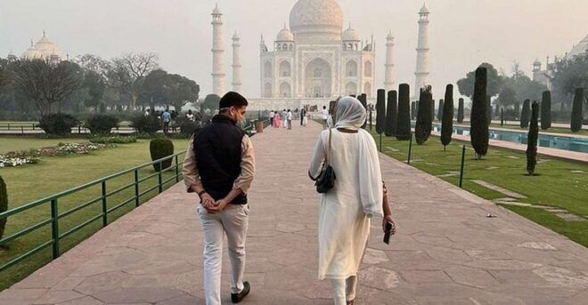 From Delhi: Taj Mahal & Agra Fort Day Tour With 5 Star Lunch - The Sum Up