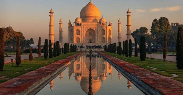 From Delhi: Taj Mahal, Agra Fort Day Tour With Transfers - Highlights