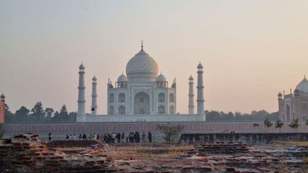 From Delhi: Taj Mahal & Agra Fort Day Trip by Gatiman Train - The Sum Up