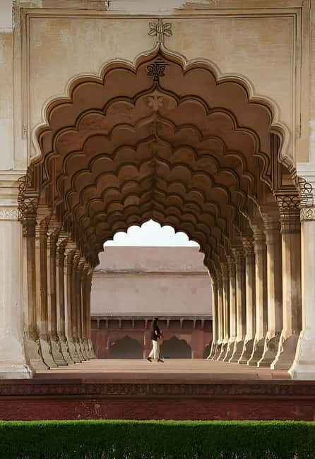 From Delhi: Taj Mahal, Agra Fort & Fatehpur Sikri Day Trip - FAQ