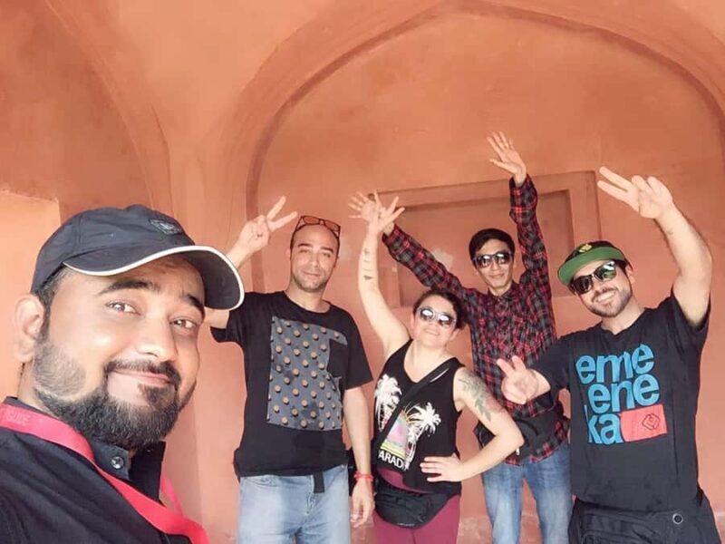 From Delhi: Taj Mahal, Agra Fort & Mehtab Bagh Day Tour - What Makes This Tour Stand Out?