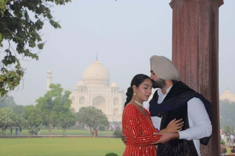 From Delhi:- Taj Mahal & Agra fort tour with popular guide - Exploring Agra Fort: Mughal Grandeur