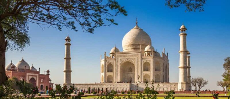 From Delhi: Taj Mahal & Agra Fort VIP Tour with 5* Dining - Exploring Agra Fort