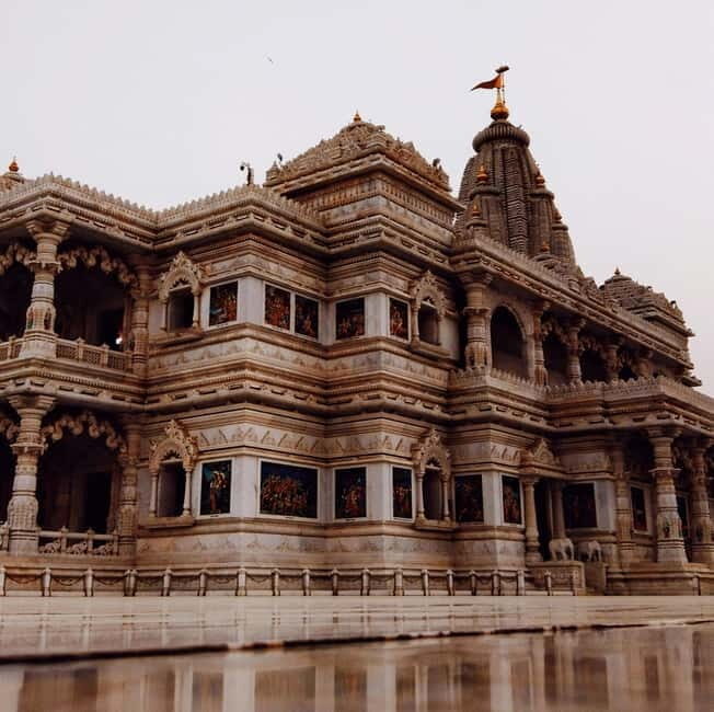 From Delhi: Taj Mahal, Agra & Mathura Tour by Car - The Itinerary in Detail