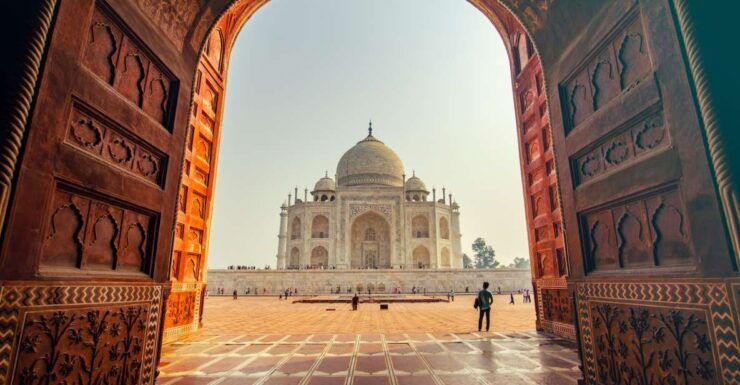 From Delhi: Taj Mahal, Agra & Mathura Tour by Car - Live Tour Guide