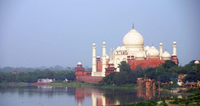 From Delhi: Taj Mahal & Agra Tour by Gatimaan Express Train - Important Information