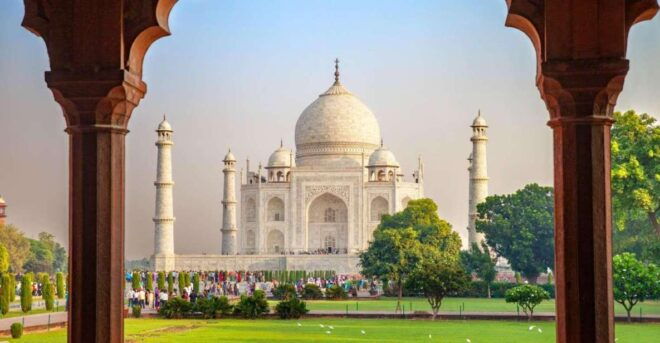 From Delhi: Taj Mahal & Agra Tour by Gatimaan Express Train - Itinerary Highlights