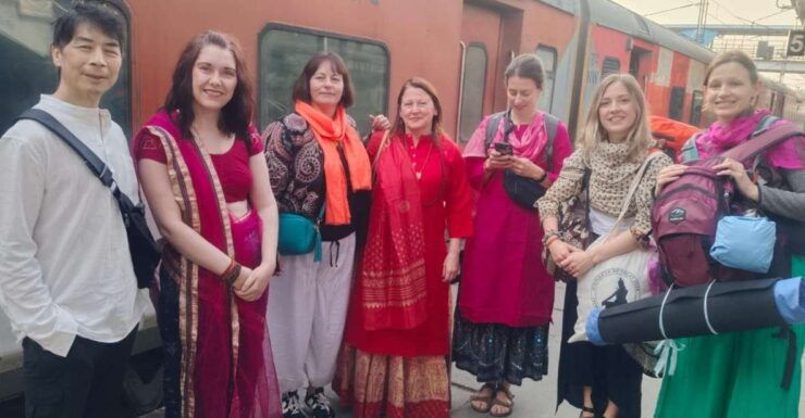 From Delhi: Taj Mahal & Agra Tour By Gatiman Express Train - Itinerary