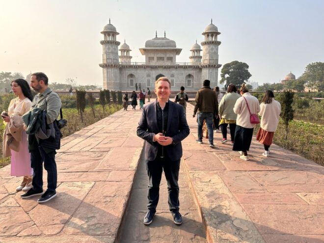 From Delhi: Taj Mahal & Agra Tour By Gatiman Express Train - Full Description