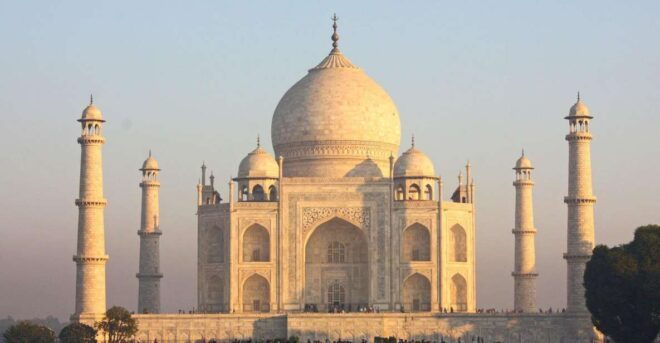 From Delhi : Taj Mahal Agra Tour by Luxury Car With 5* Lunch - Highlights