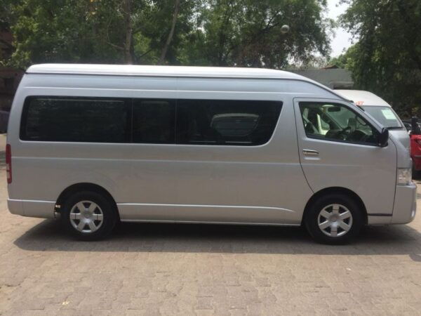 From Delhi : Taj Mahal Agra Tour by Luxury Car With 5* Lunch - Language Options